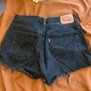 black levis shorts